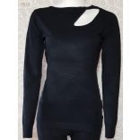 Nyakánál csavart felső