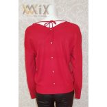 Hátul kötős, gombbal díszített felső