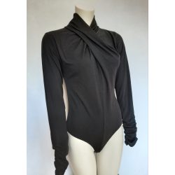 Body csavart nyakú fekete